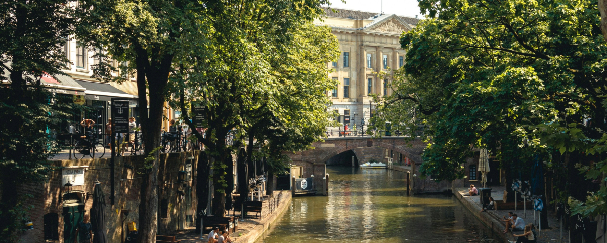 Citytrip Utrecht rent a boat